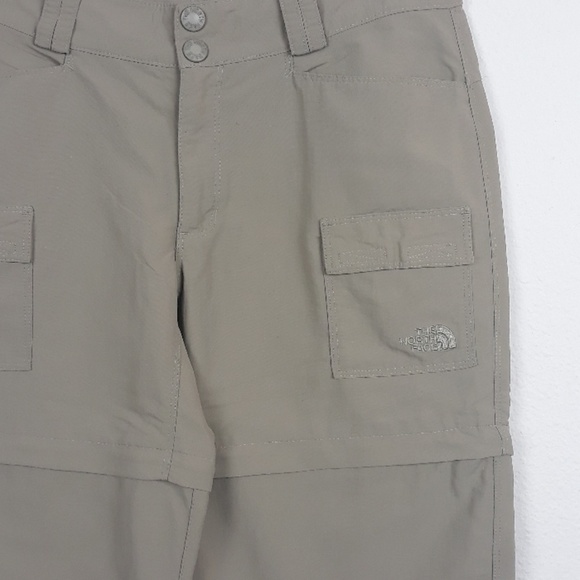 The North Face Hiking Convertible Pant/Shorts - Picture 3 of 9
